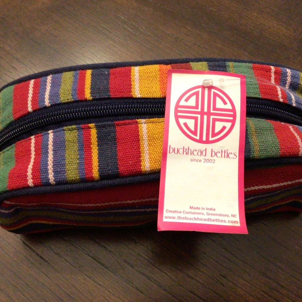 NWT Buckhead Betties makeup bag